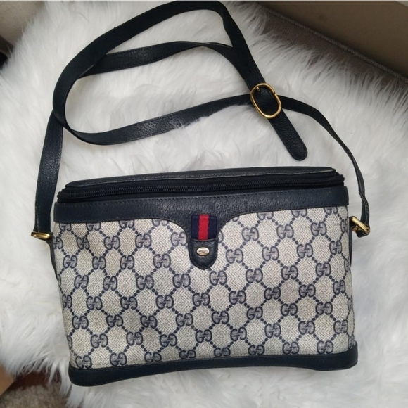 Authentic Vintage Gucci GG Monogram Supreme Sherry Web Ophidia Canteen Camera - Picture 2 of 12